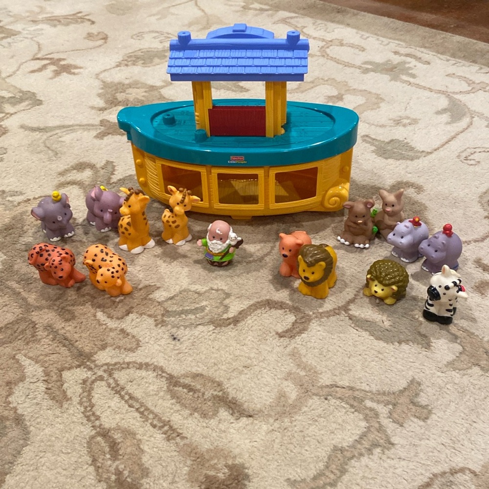 Fisher Price Little People 2002 Noah’s Ark Arc & animals